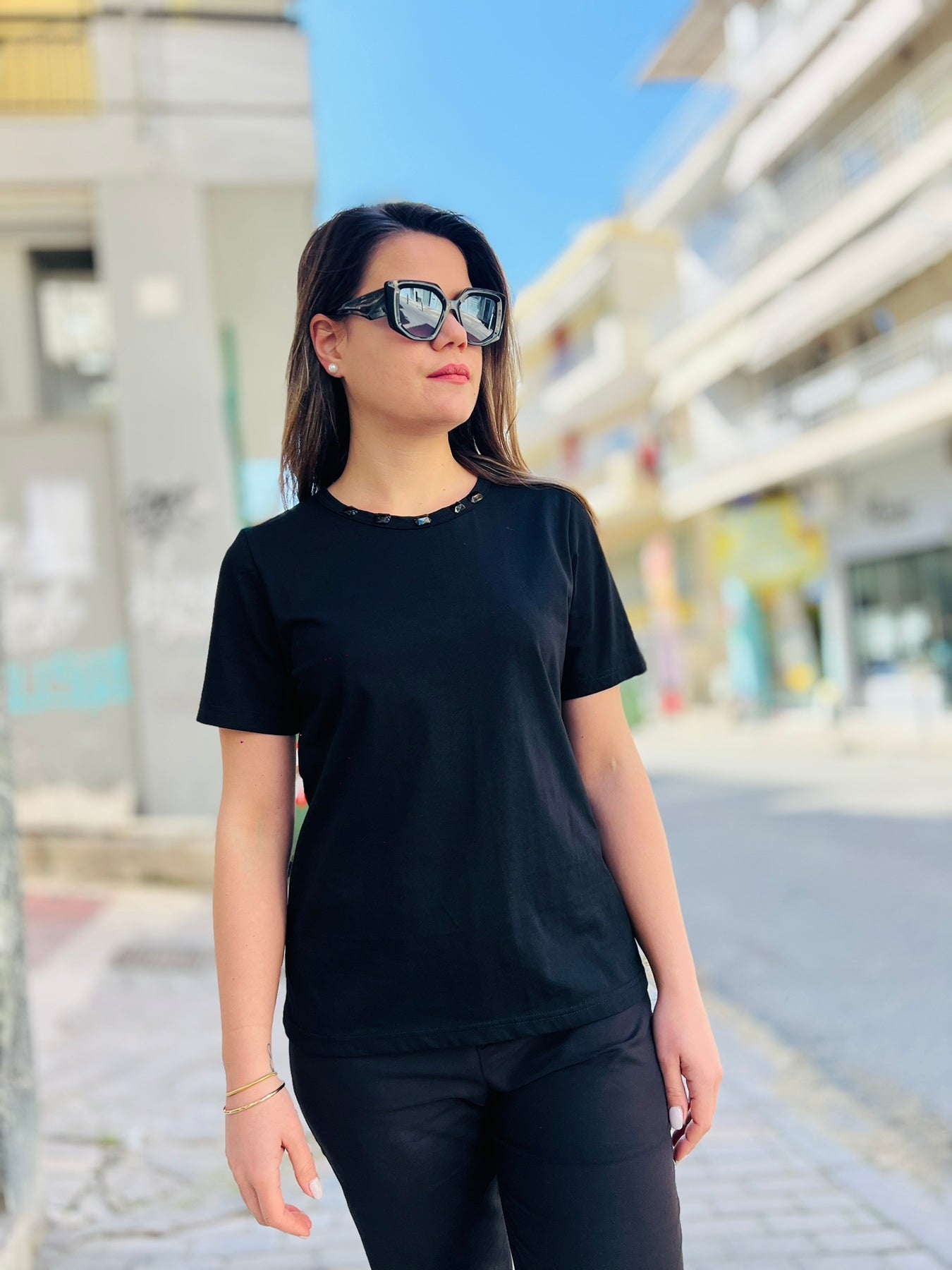 Μπλούζα Με Πέτρες